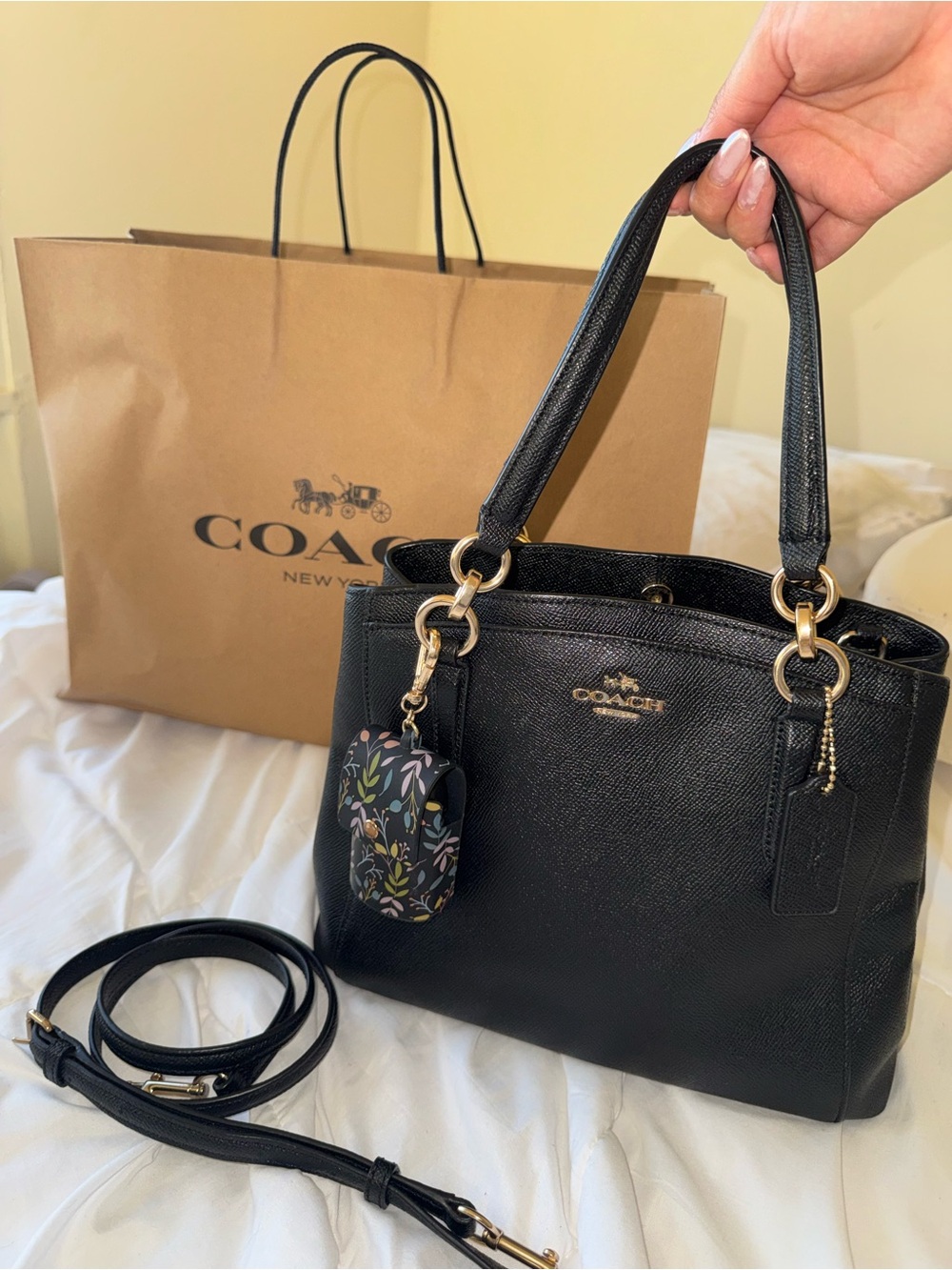 Coach Black Leather Shoulder Bag with Strap
